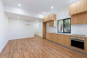 143 Ostliffe Cross, Bilston